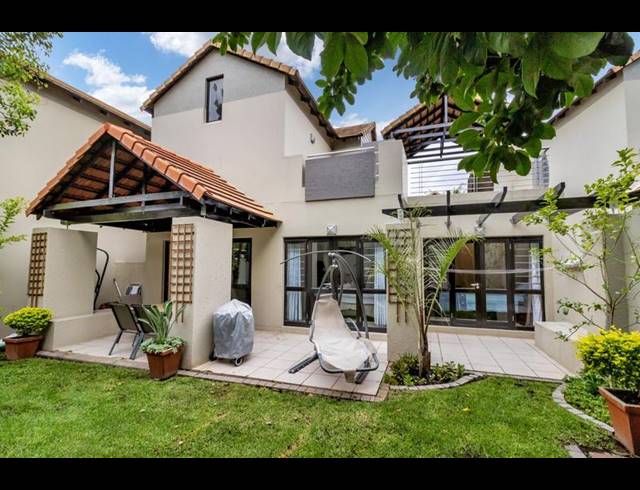 2 BEDROOM APARTMENT FOR SALE IN LONEHILL